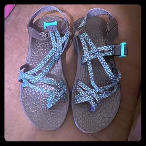 Women’s Chacos size 9